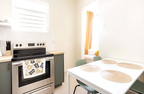 Miramar Apartment | Charming Boho 2 bedroom in Miramar - Back 2B