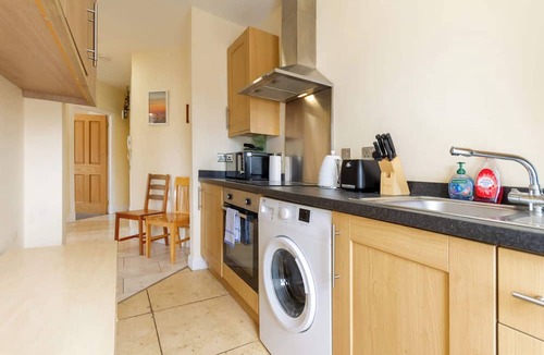 Leith Apartment | Charming Edinburgh Stay Near the Shore