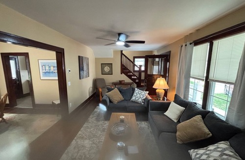 Radford House | Charming/newly remodeled 3-bedroom house with WiFi and AC blocks from RU campus.