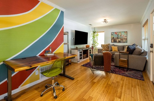 Galindo House | Charming S. ATX Oasis w/ Backyard & Retro Camper