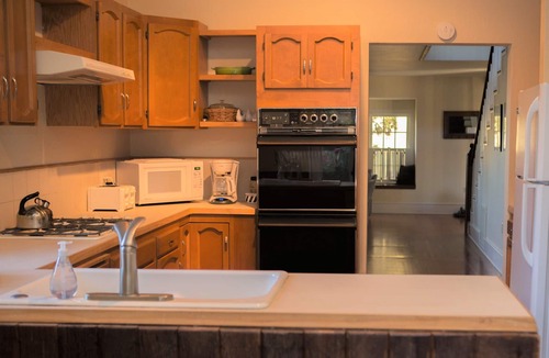Freestone House | Charming Sebastopol Home - 5 Minute Walk to Town