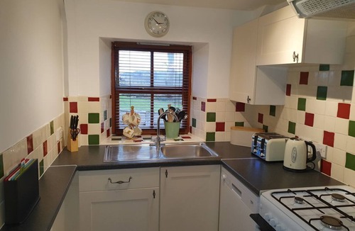Llangybi House | Charming Ty Barcud in Nuneaton