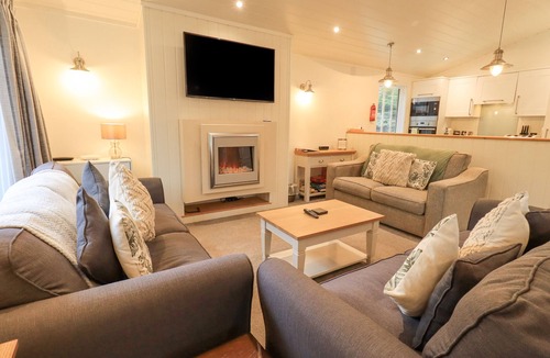 Troutbeck Bridge Cottage | CHERRY TREE LODGE, pet friendly, with a garden in Windermere