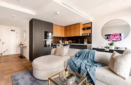 Wapping Apartment | Chic 2 Bed Apartment with AC, WiFi by London's Tower Bridge