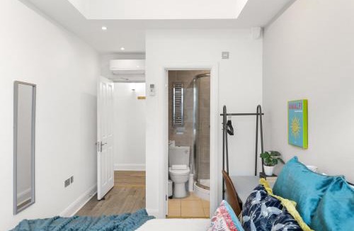 Farringdon Apartment | Chic Central London Flat 2BR Sofa Bed 2 Bath