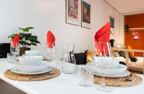 Golden Triangle of Art Apartment | Chic Madrid Studio - Art and Soul in the Prado