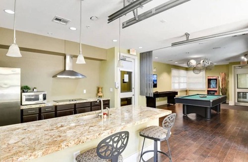 South Congress Apartment | Chic SoCo 1BR King Suite w/GymPickleballLaundry