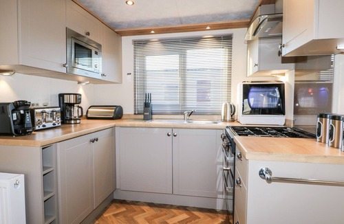 Chichester Cottage | Chichester Lakeside Holiday Park