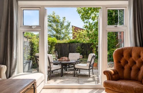 West Ilsley Apartment | Chilton Charm Modern 3BR Ideal for Long Stays