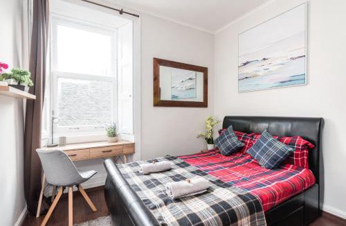 Newington Apartment | City Centre Stylish Apartment at The Meadows Park