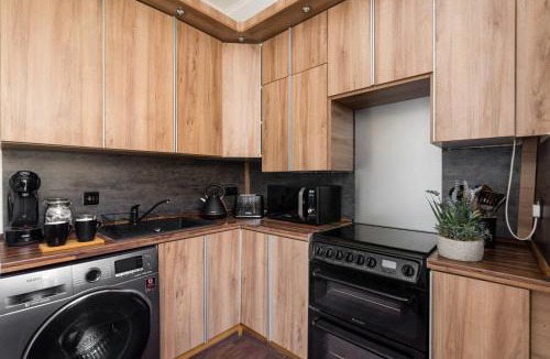 Newington Apartment | City Centre Stylish Apartment at The Meadows Park