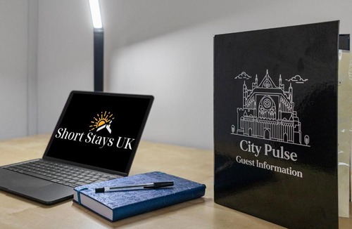 Exeter Apartment | City Pulse - 2 Bed Apartment - Short Stays UK Ltd
