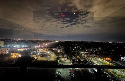 East Orange Apartment | Classic Loft! 2BR/2.5BA! NY skyline! 30 Min to NYC