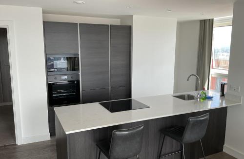 Manchester City Centre Apartment | Cloud32 - Luxury Two Bedroom Apartment in Manchester City Centre with Skyline Views