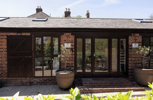 Sidlesham Apartment | Clover - Twin Ensuite Room in Sidlesham