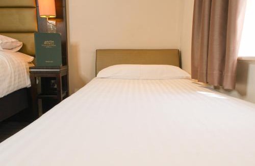 Castleton Hotel | Coach & Horses Hotel