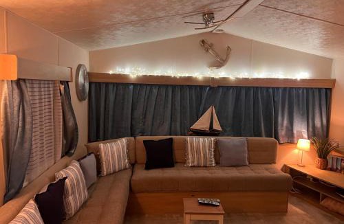 Brightlingsea Other | Coastal Beachfront Caravan