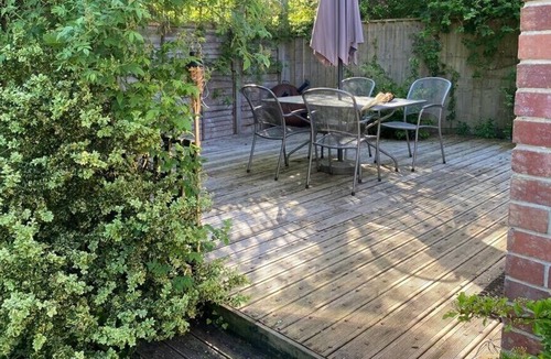 Milford on Sea Cottage | Coastal cottage, perfect for dog walkers and couples. 4.9 stars on Airbnb!