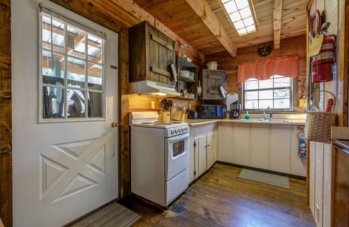 Murphy House | Cobb Creek Cabins