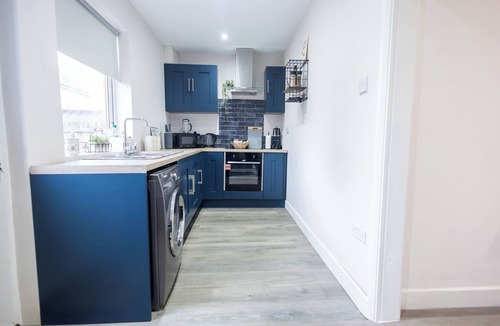 Northampton House | Comfortable 3-Bed House | Ideal for Contractors