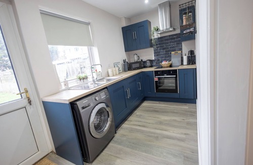 Northampton House | Comfortable 3-Bed House | Ideal for Contractors