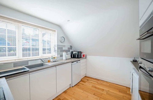 Castle Cary House | Comfortable Cottage with Decking in Castle Cary