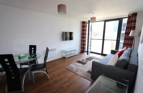 Gay Village Apartment | Comfortable One Bed Apartment near Arcadian Birmingham Parking WIFI
