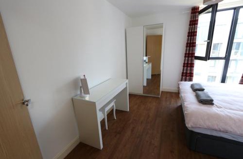 Gay Village Apartment | Comfortable One Bed Apartment near Arcadian Birmingham Parking WIFI