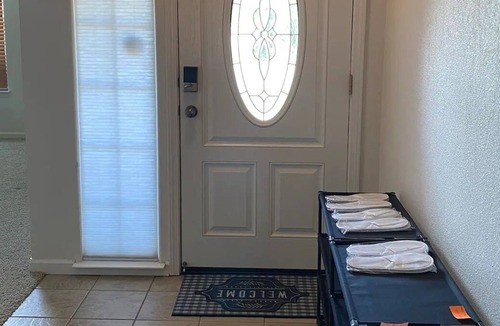 Chico House | Comfortable property near Bidwell park