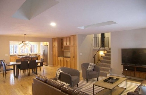 Incline Village House | Comfortable Upscale Remodeled House, 4 Bedrooms, 3 Baths. WSTR 21-0307