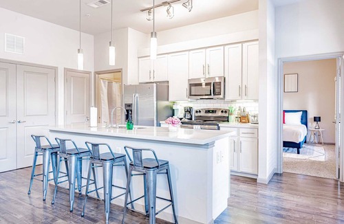 Montopolis Apartment | Comfy 2BR king suite, fast WiFi, 8 min to Downtown