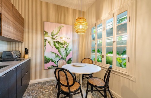 Condado Apartment | Condado Beach Chic - Walk everywhere