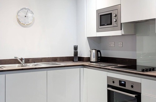Bordesley Apartment | Contemporary 1 Bed Flat in Central Birmingham