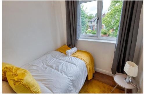 Whitefield House | Contractors & Relocation haven, 3BD House, Secure off-site parking & office space