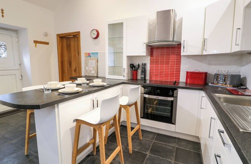 Talybont Cottage | Cornel Glyd