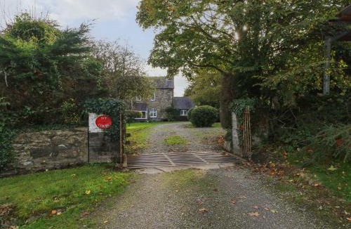 Llys Y Fran House | Corner Cottage