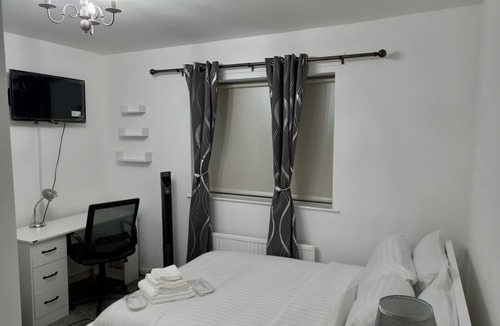 Manchester House | Cosy Accommodation
