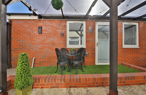 Grangetown House | Cosy Central Cardiff Bungalow