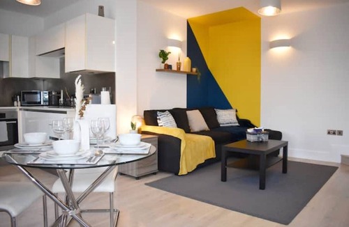 Reading City Centre Apartment | Cosy Reading Home/Weekly Discount