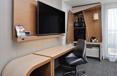 Olathe Hotel | Courtyard by Marriott Kansas City Olathe