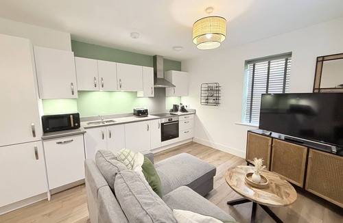 Southampton City Centre Apartment | Courtyard View