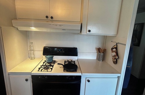 Clearlake House | Cozy 2-bedroom home in amazing Clearlake with AC, WiFi,