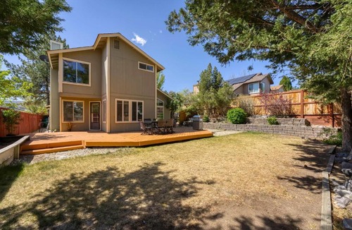 Northwest Reno House | Cozy 3BR Reno Home · Spring Outdoor Living