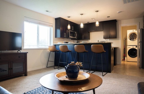 Eugene House | Cozy EUG 2BR on quiet street close to it all!