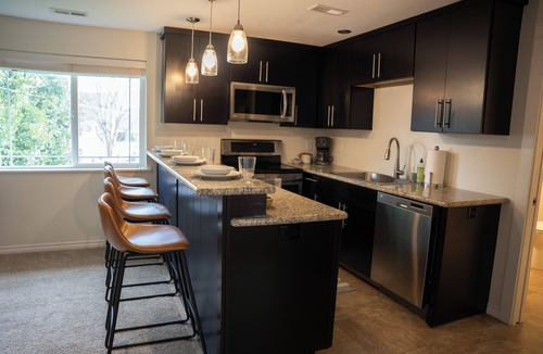 Eugene House | Cozy EUG 2BR on quiet street close to it all!