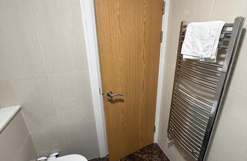 Acton Apartment | Cozy self contained studio flat