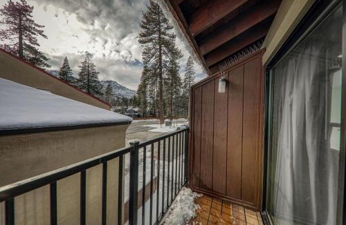 Truckee House | Cozy Studio #226 at Donner Lake Village