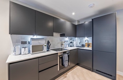 Bordesley Apartment | Creative Quarter Luxury 2 Bed City Apt