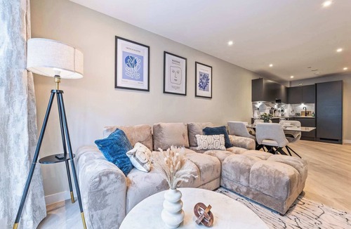 Bordesley Apartment | Creative Quarter Luxury 2 Bed City Apt