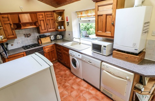 Haltwhistle Cottage | CRESCENT COTTAGE, character holiday cottage in Haltwhistle